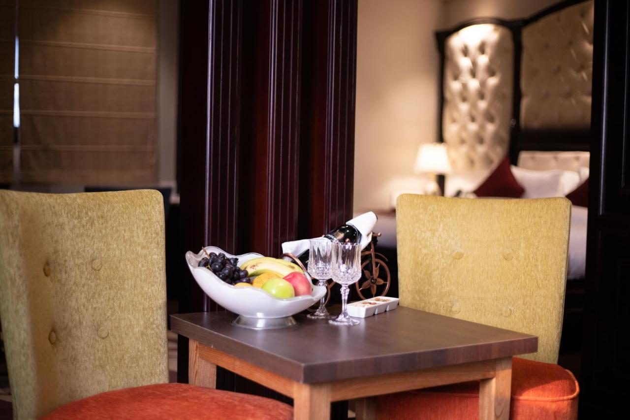 Hotel Pabera Heritage Boutique Катманду Екстер'єр фото